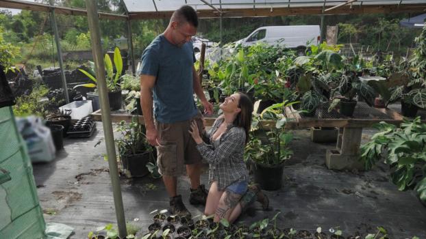 [RKPrime] Katie Kingerie (Getting Banged In The Greenhouse / 04.19.2022)
