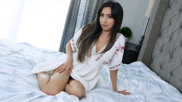 [MyBabysittersClub] Paulina Ruiz (More Services Than Offered / 06.11.2022)
