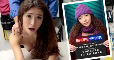 [Shoplyfter] Amber Summer (The Happy Holidays Thief / 12.23.2022)