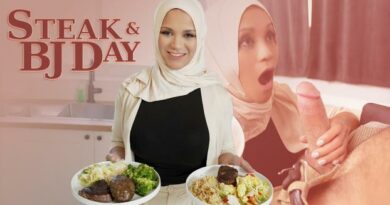 [HijabMylfs] Jazmine Cruz (Steak And Blowjob Day / 03.14.2023)