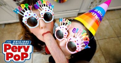 [PervMom] Melody Minx, Tifa Quinn (A Very Special Brithday Party / 04.30.2023)