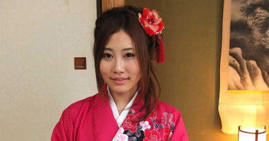 [JapanHDV] Yui Shiina (Traditional Japanese Mistress Yui Shiina Sucks Dick In A Kimono / 08.14.2023)