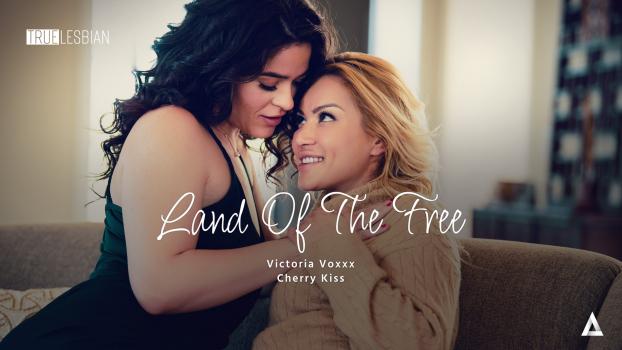 [TrueLesbian] Victoria Voxxx, Cherry Kiss (Land Of The Free / 01.28.2024)